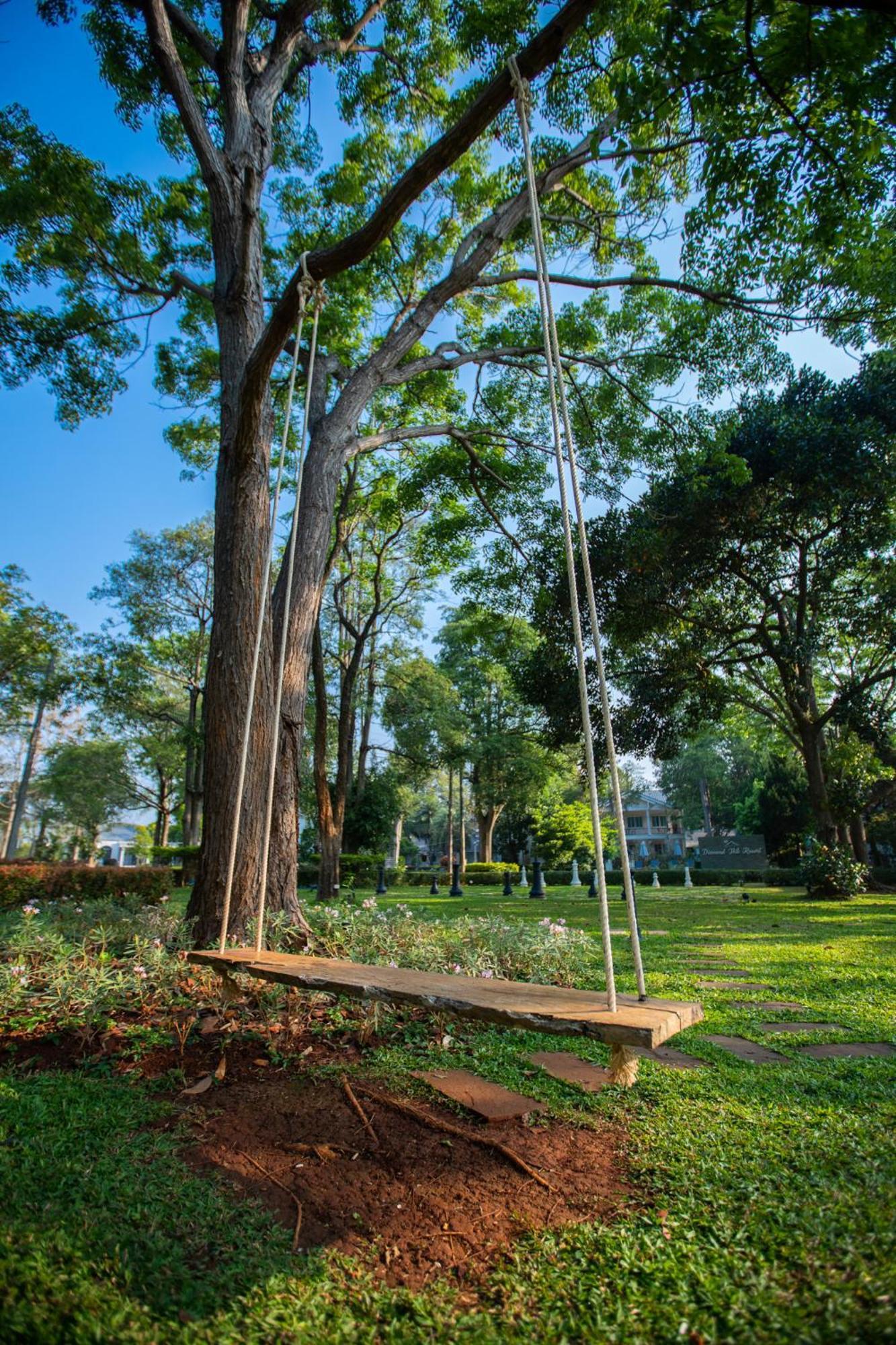 Diamond Hill Resort Nong Nam Daeng Екстериор снимка