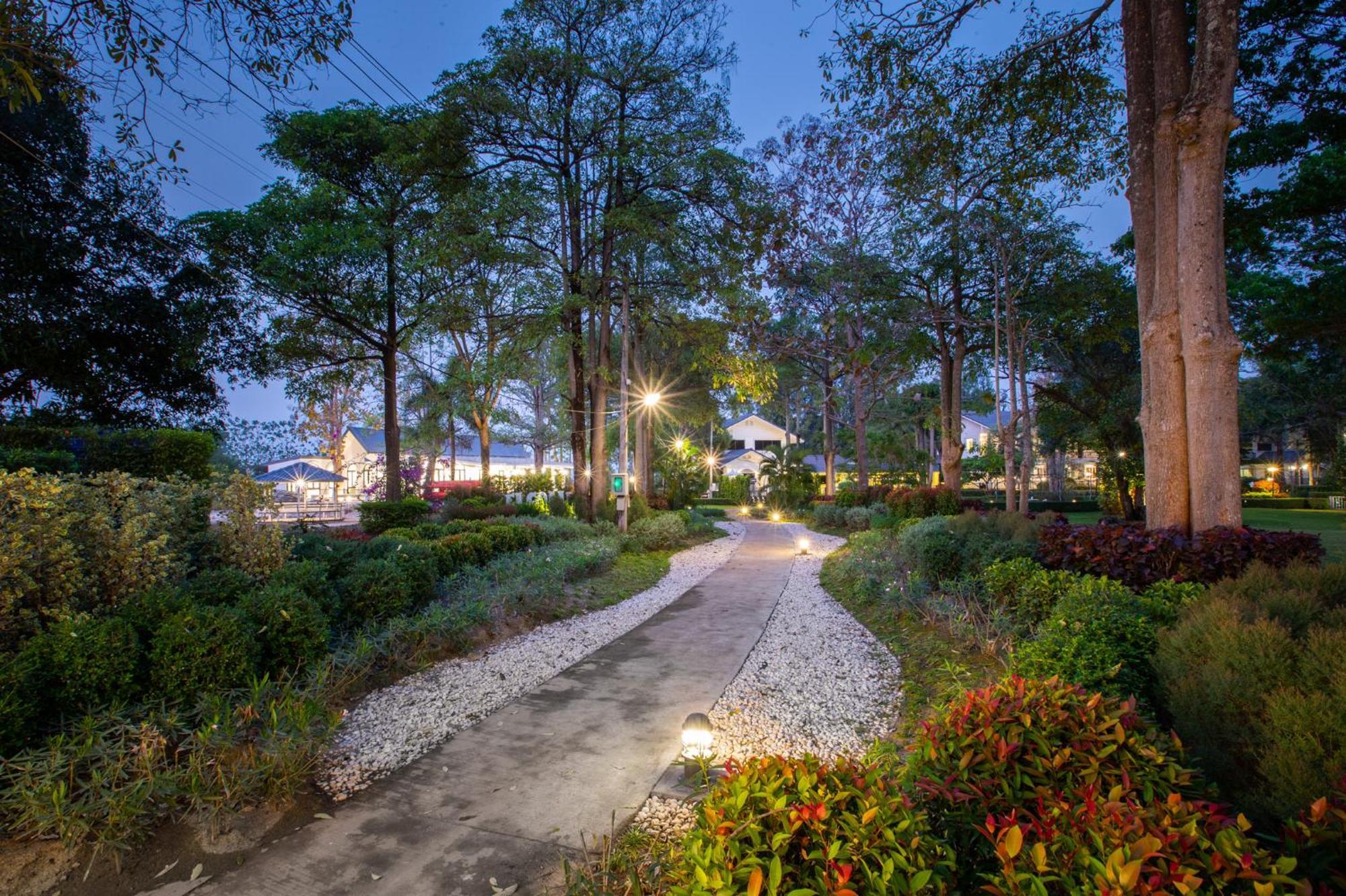 Diamond Hill Resort Nong Nam Daeng Екстериор снимка